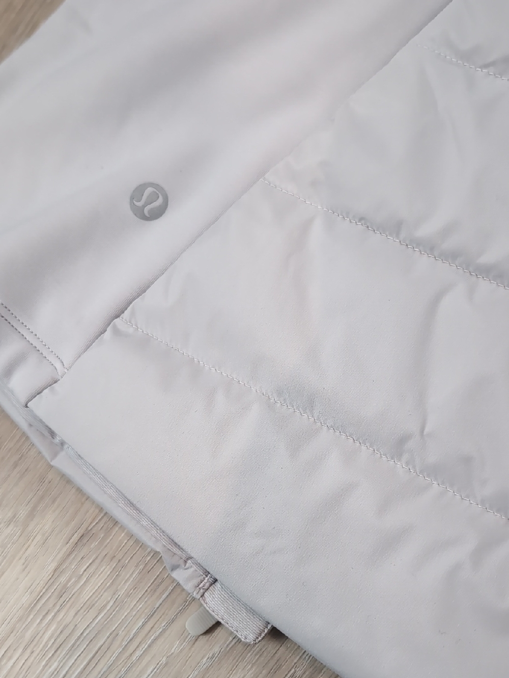Lululemon Down For It All Vest - Chrome Size 10 - Picture 10 of 11